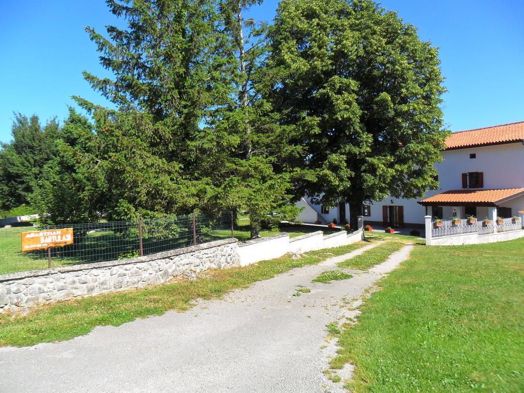 Apartmani Bartulasi Roč Quarto foto